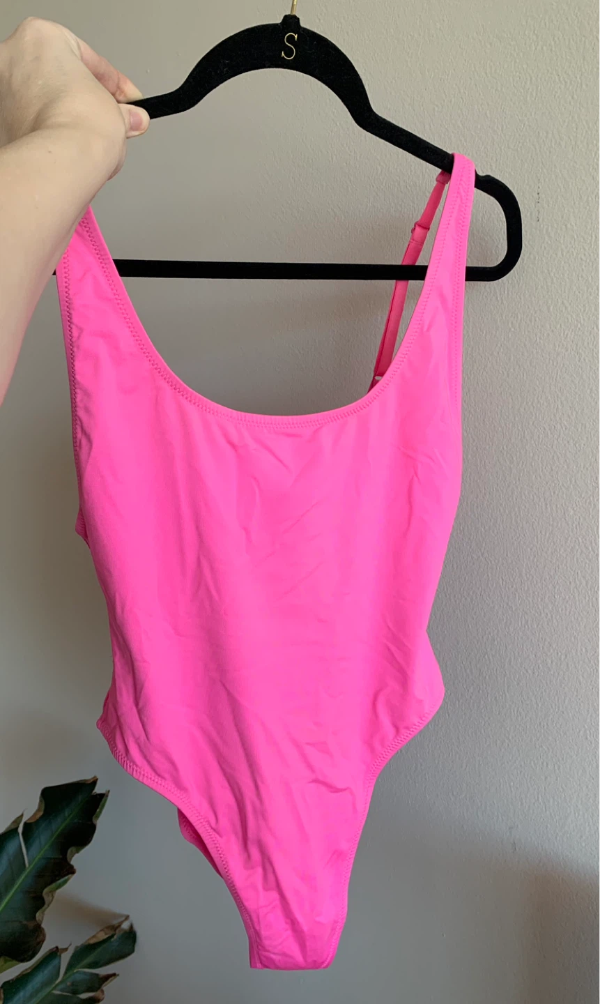 SKIMS Neon Pink One Piece Swimsuit Size M