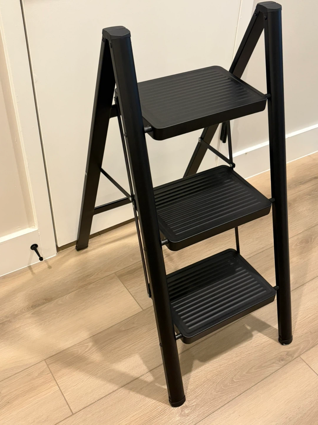 Black 3-Step Ladder