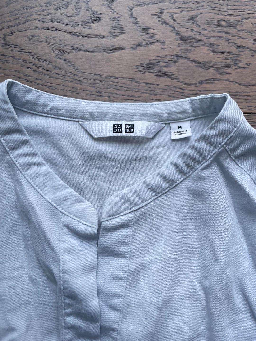 Uniqlo Women's 2-Pack Collared Neck Blouses - Size M - photo 4