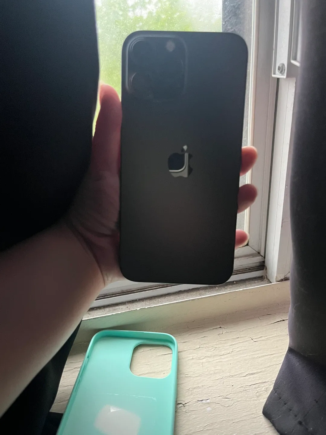 iPhone 13 Pro Max - photo 3