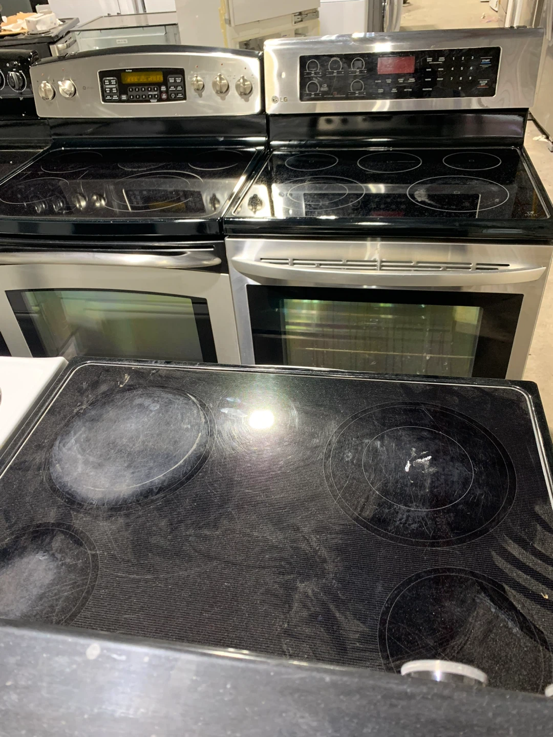 Clean Galss stove for sale starting -300-400/- - photo 4