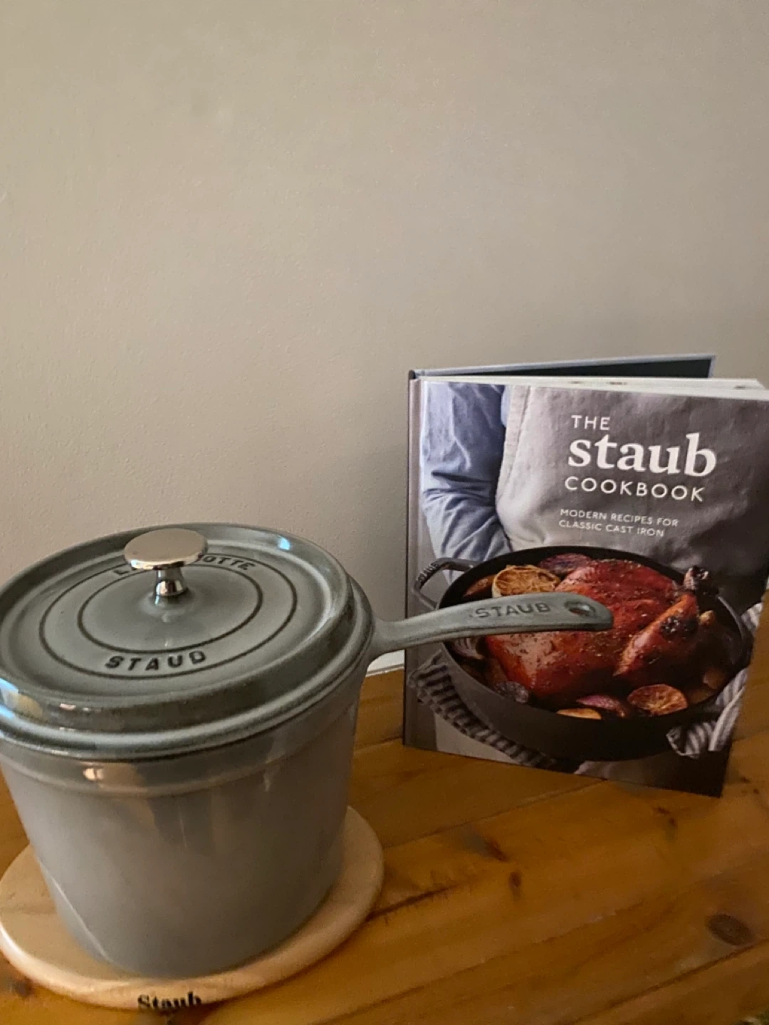 STAUB cast iron round Sauce pan, graphite-grey