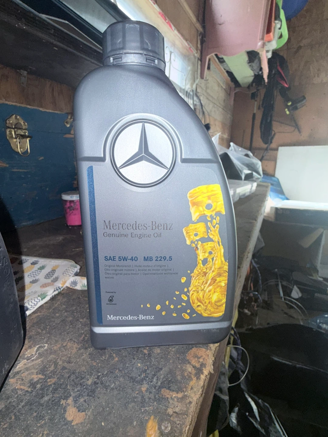 Mercedes-Benz Genuine Engine Oil SAE 5W-40 - photo 2