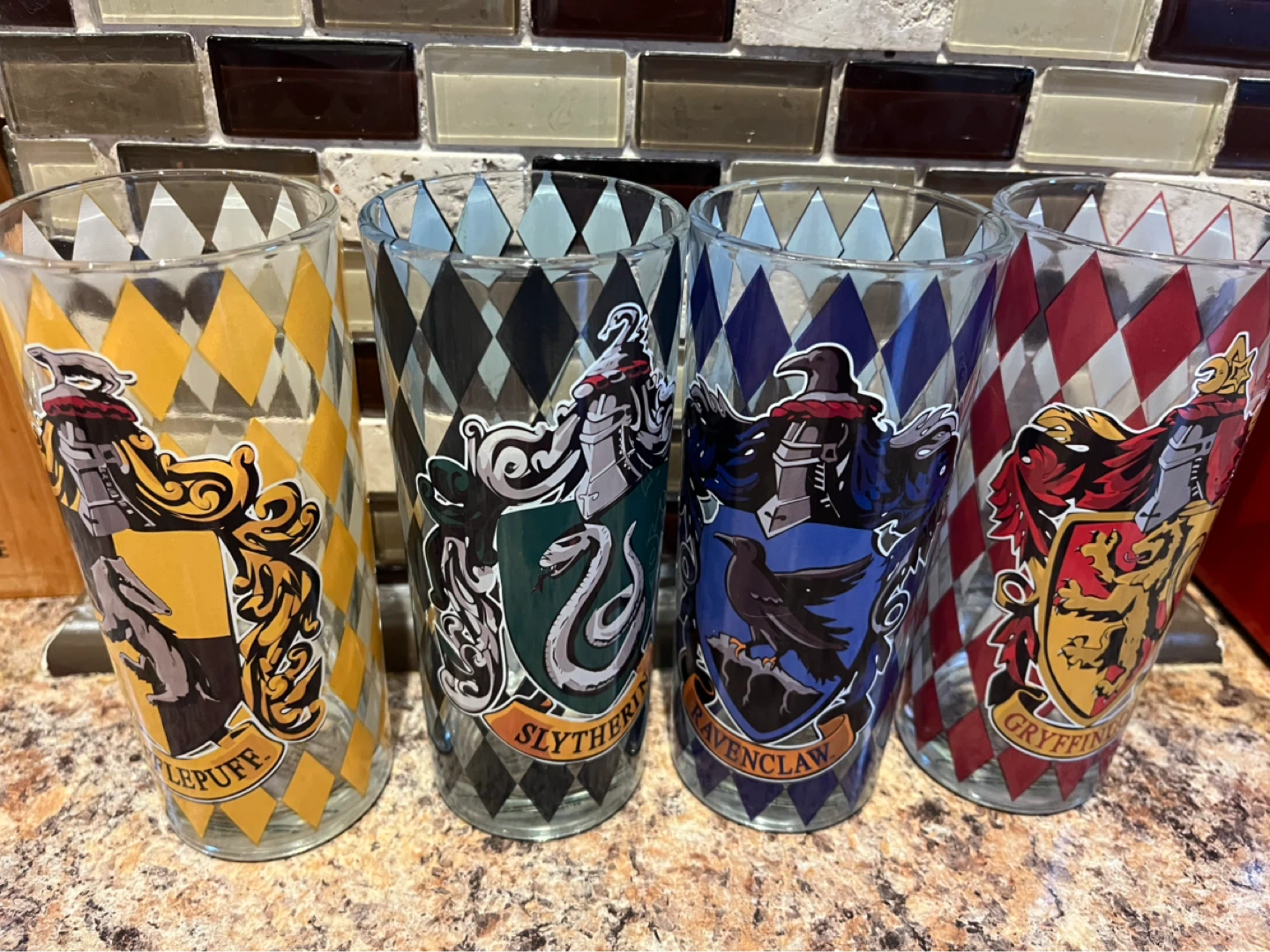 Harry Potter House Crest Glasses Set