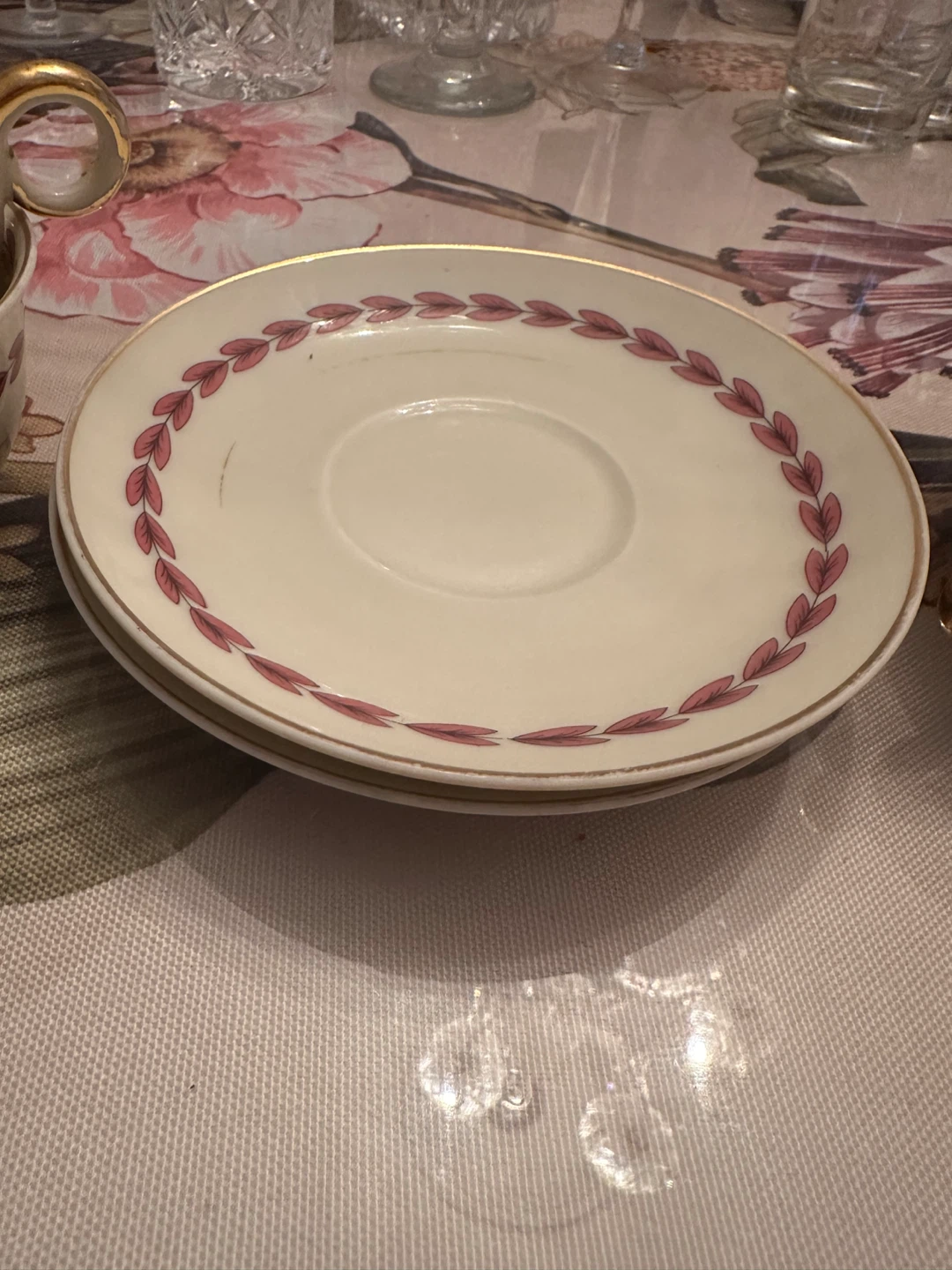 Teacups and Saucers - photo 3