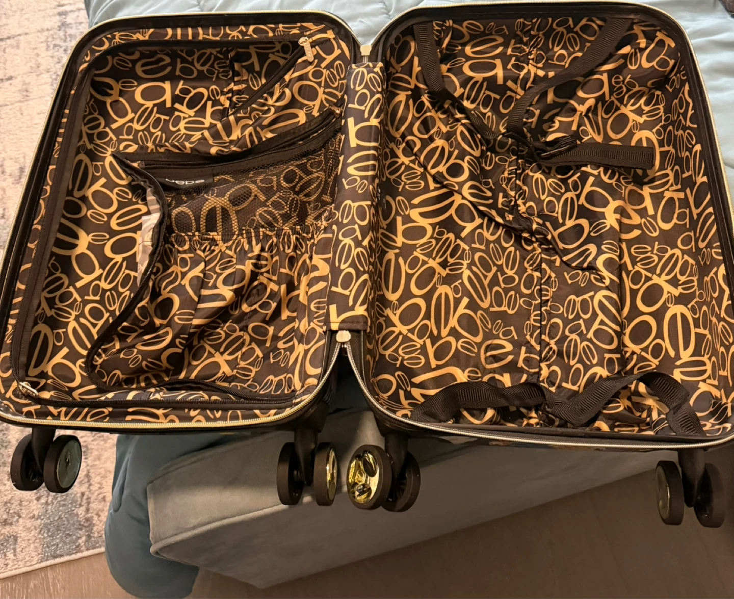 Bebe tropical print hard side carry-on suitcase - photo 5