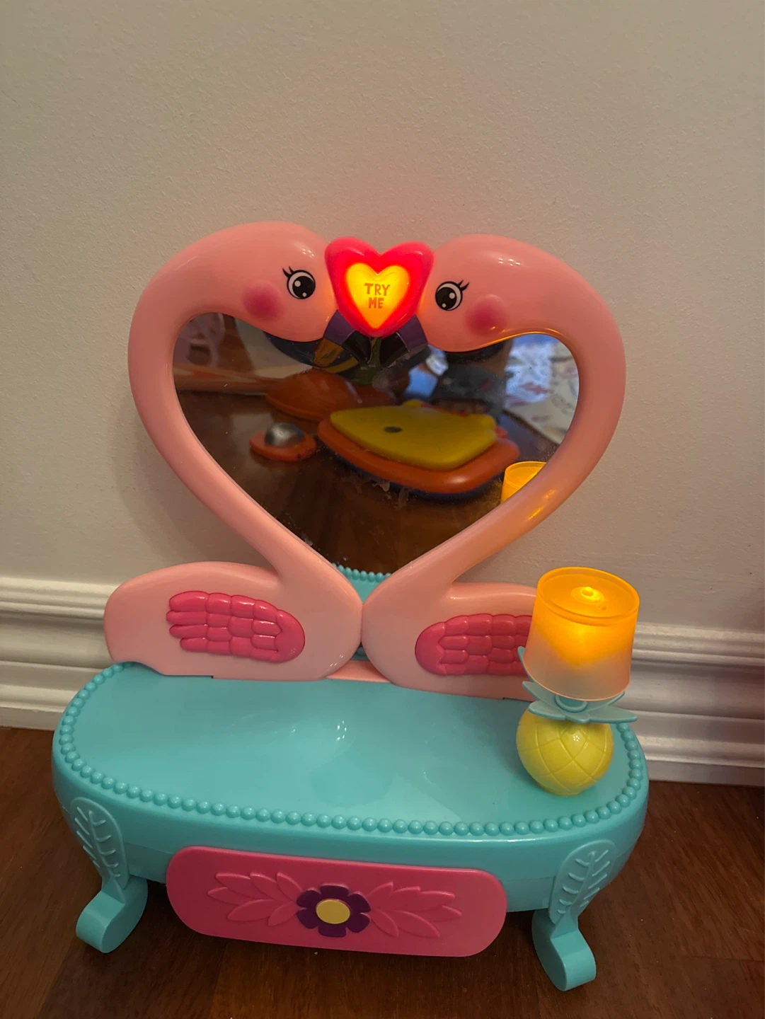 Kids Flamingo Vanity Play Set with Mirror and Light - photo 2