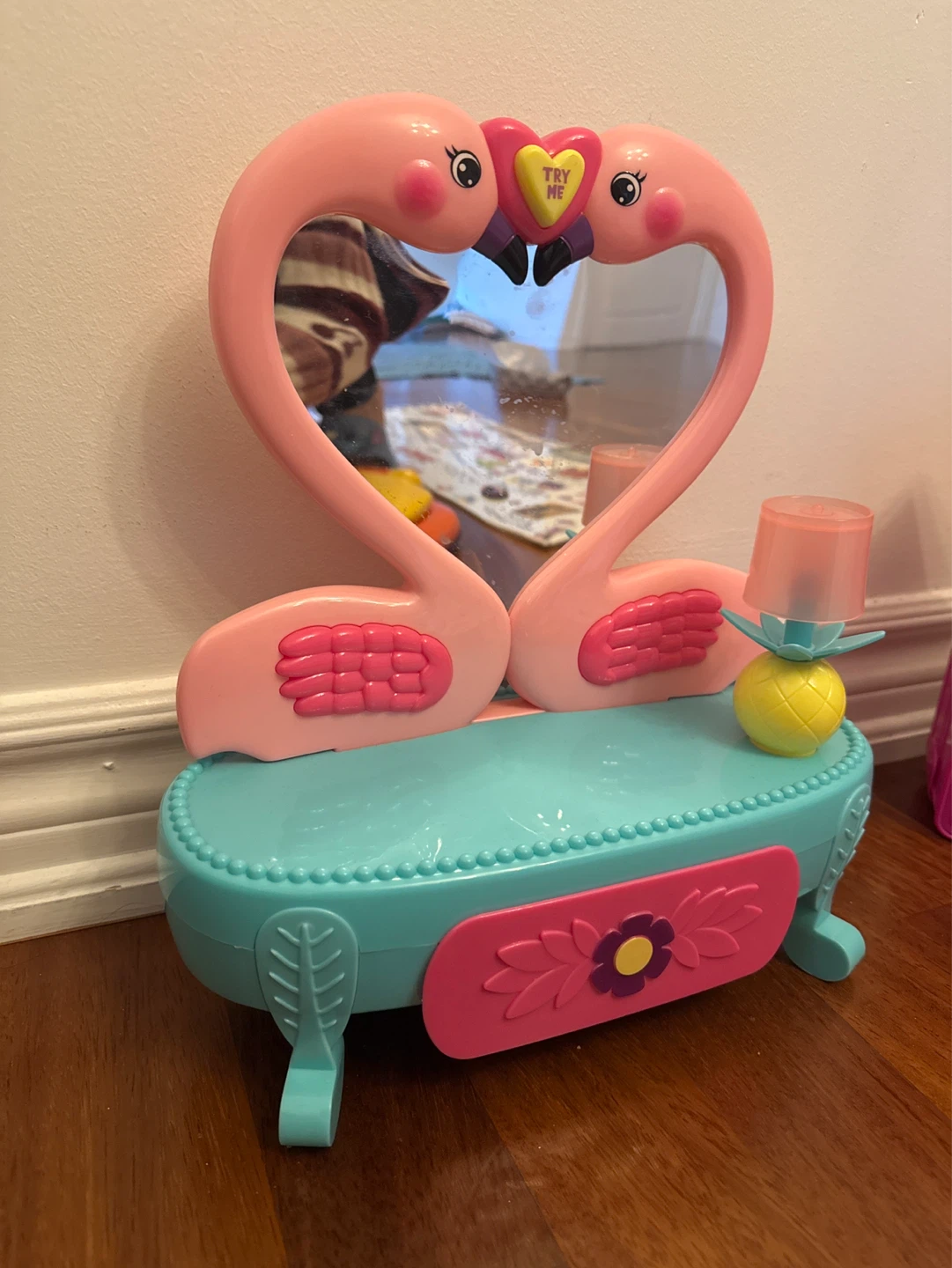 Kids Flamingo Vanity Play Set with Mirror and Light