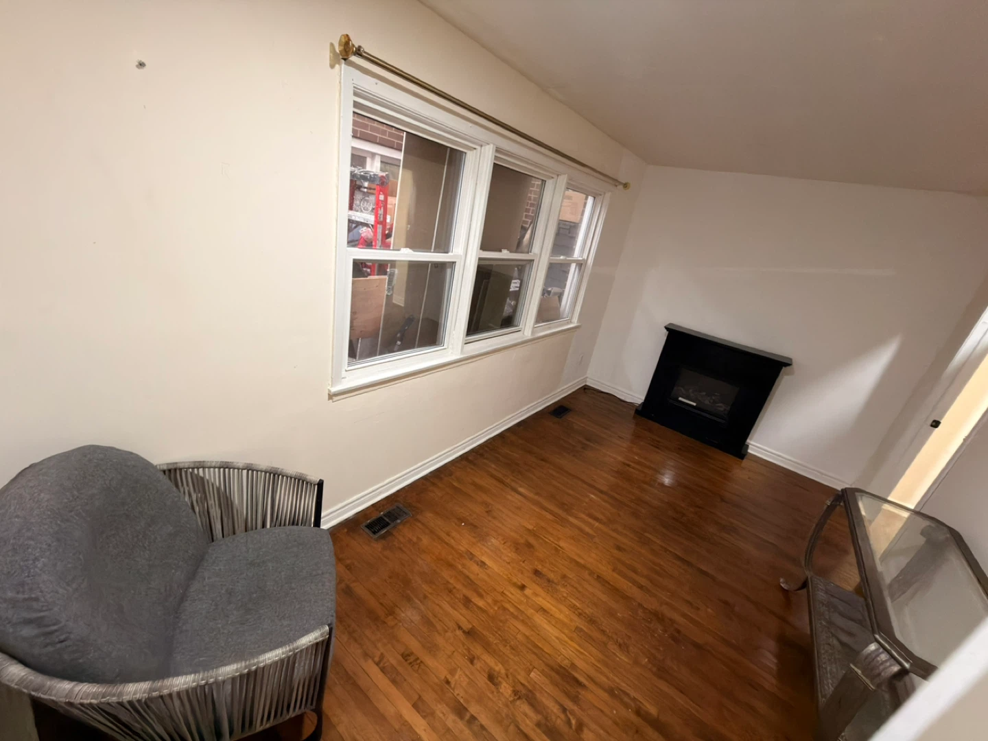 2 Beds 1 Bath - photo 2
