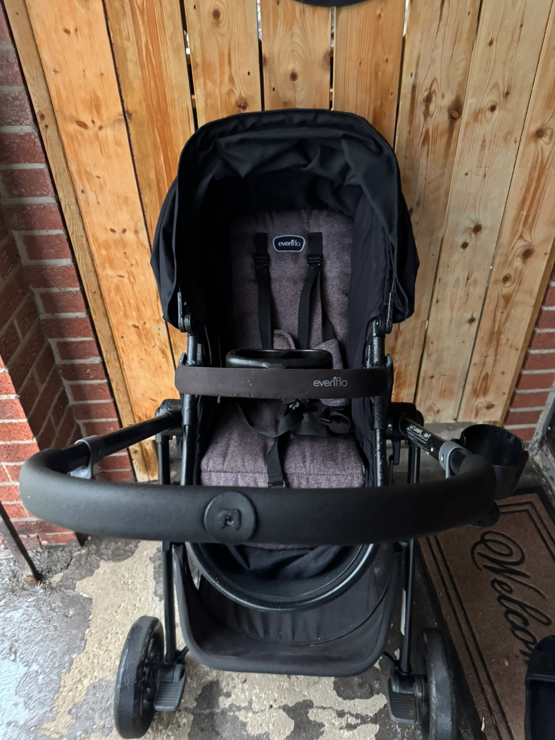 Evenflo Stroller - photo 2