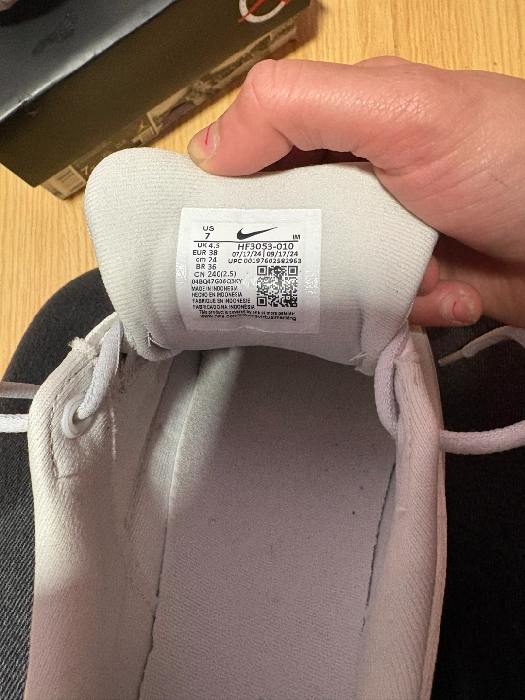 Nike Air Max 97 (Women's Size 6) - photo 2