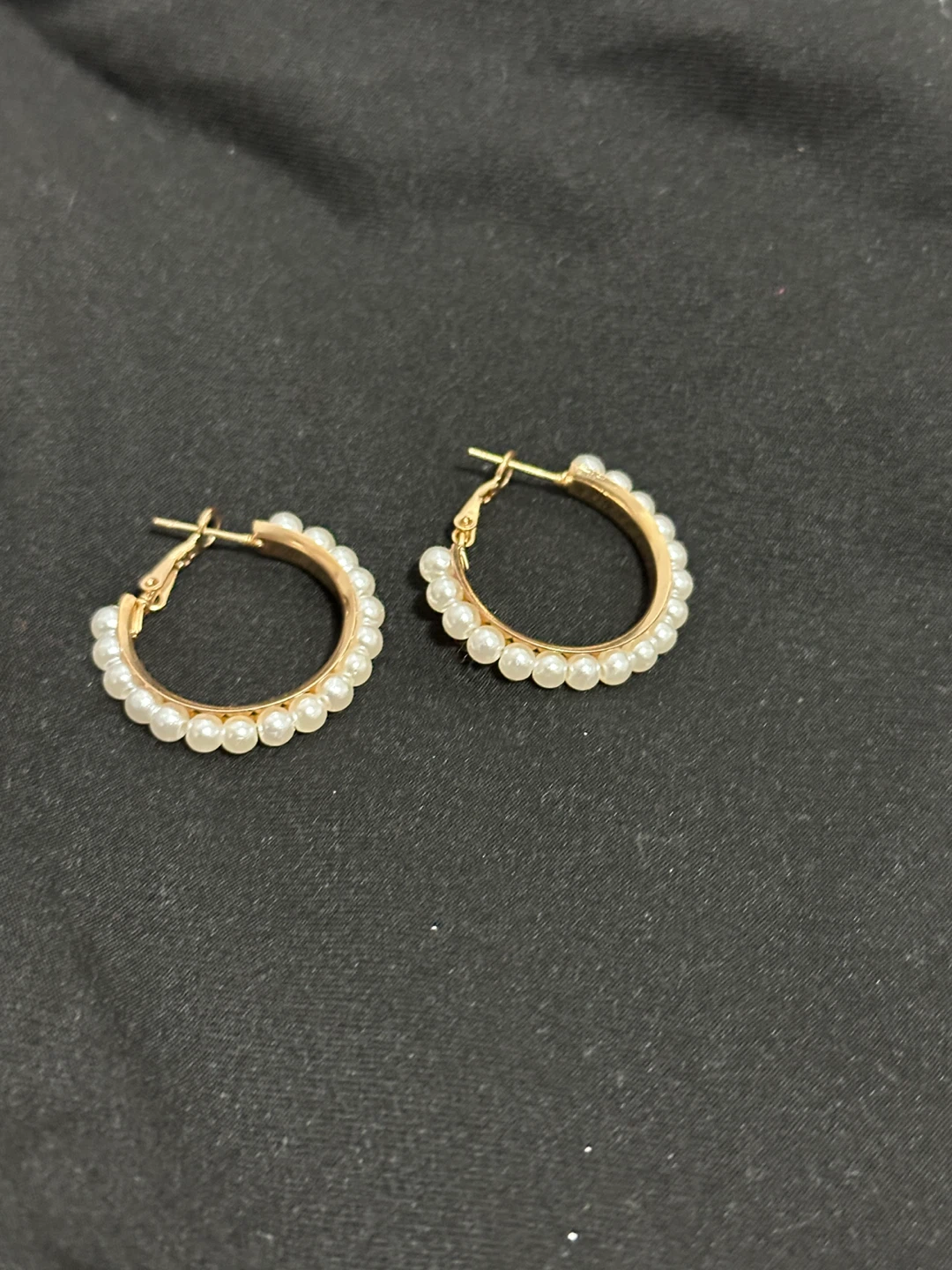 Gold Hoop Earrings with Pearls - photo 3