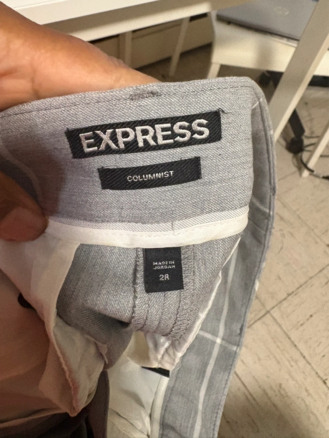 Express Columnist Grey Plaid Pants Size 2R - photo 2