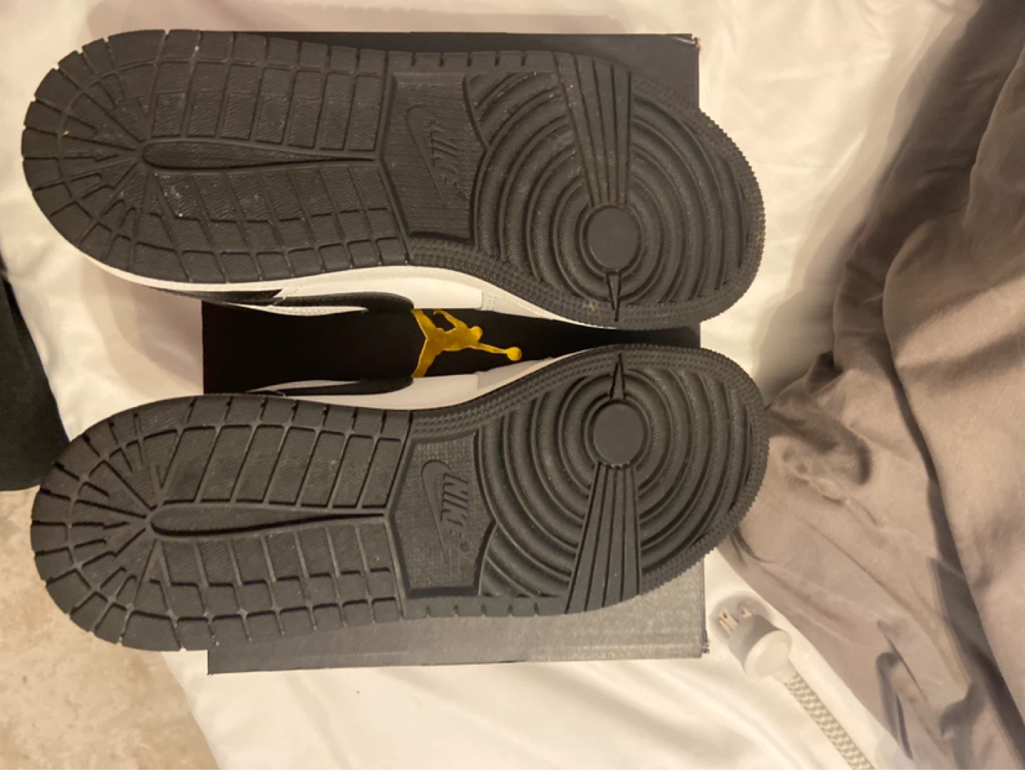 Air Jordan 1 Low (GS) Black Summit White Sneakers - photo 5