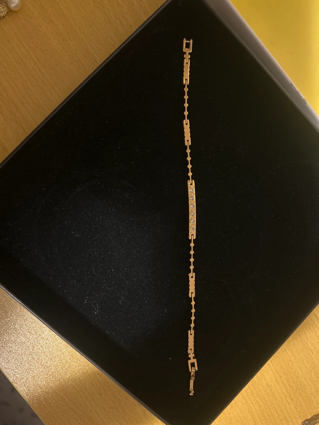 Gold Tone Bracelet with Rhinestones