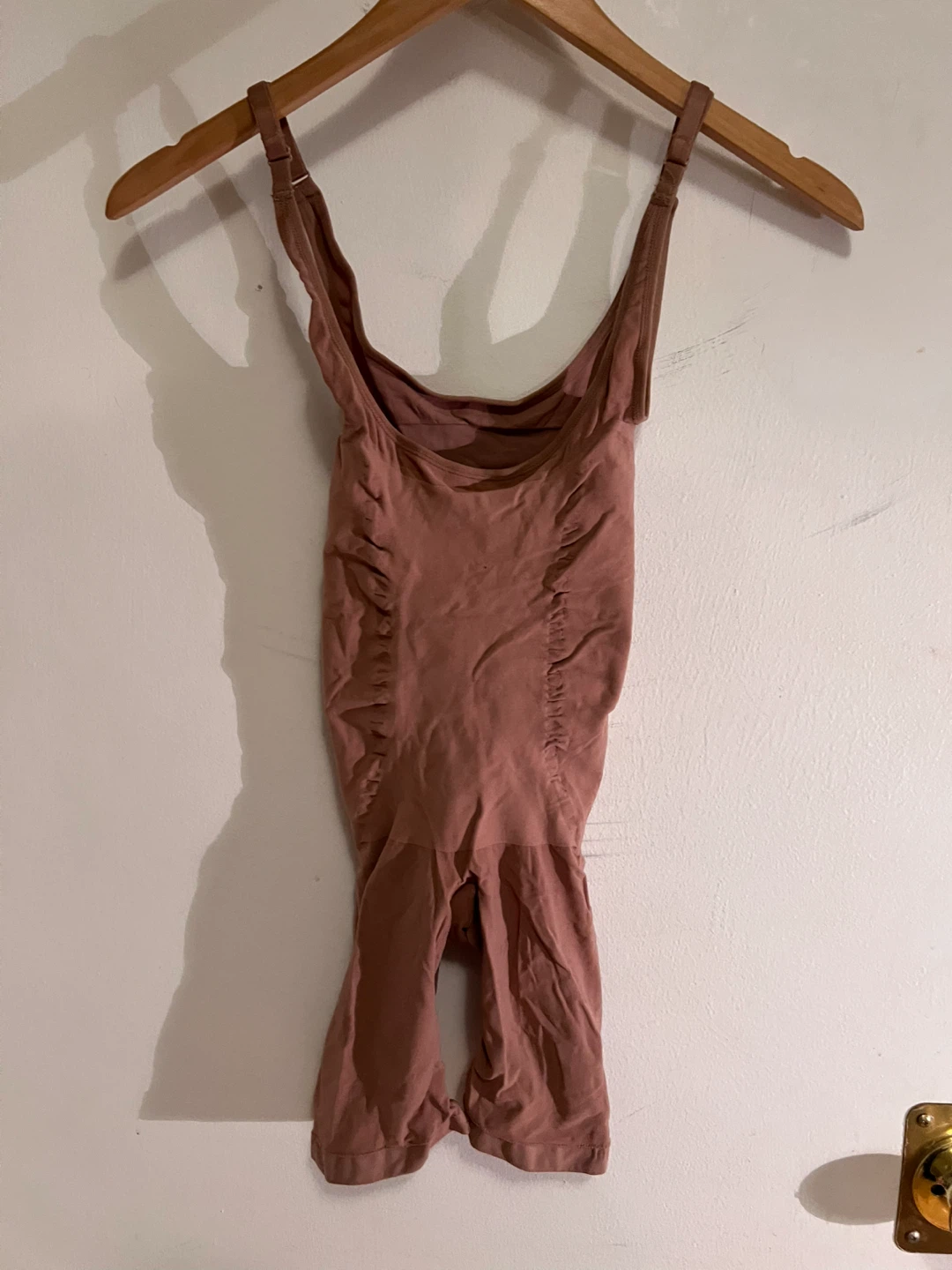 SKIMS Sculpting Bodysuit - photo 2