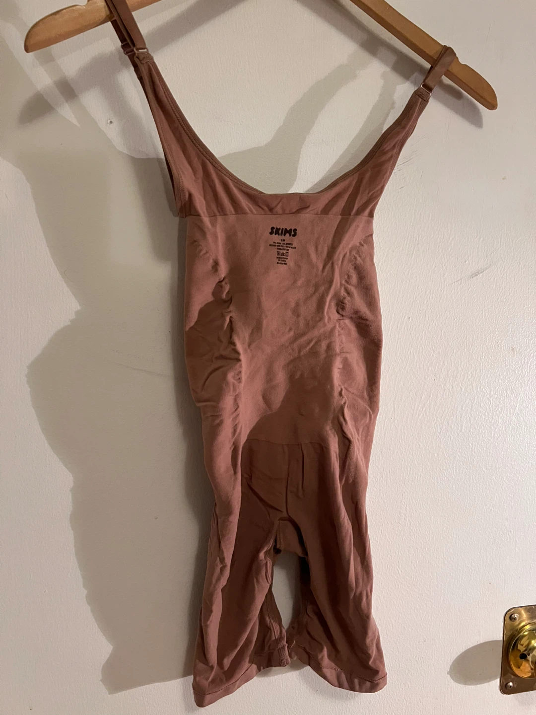 SKIMS Sculpting Bodysuit - photo 3