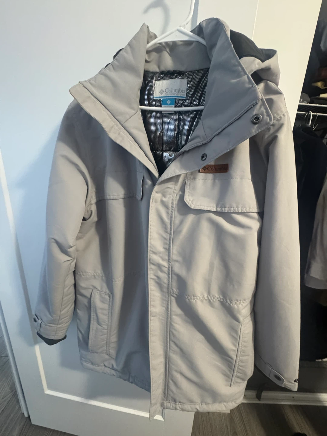 Columbia Men's Winter Jacket - Light Grey