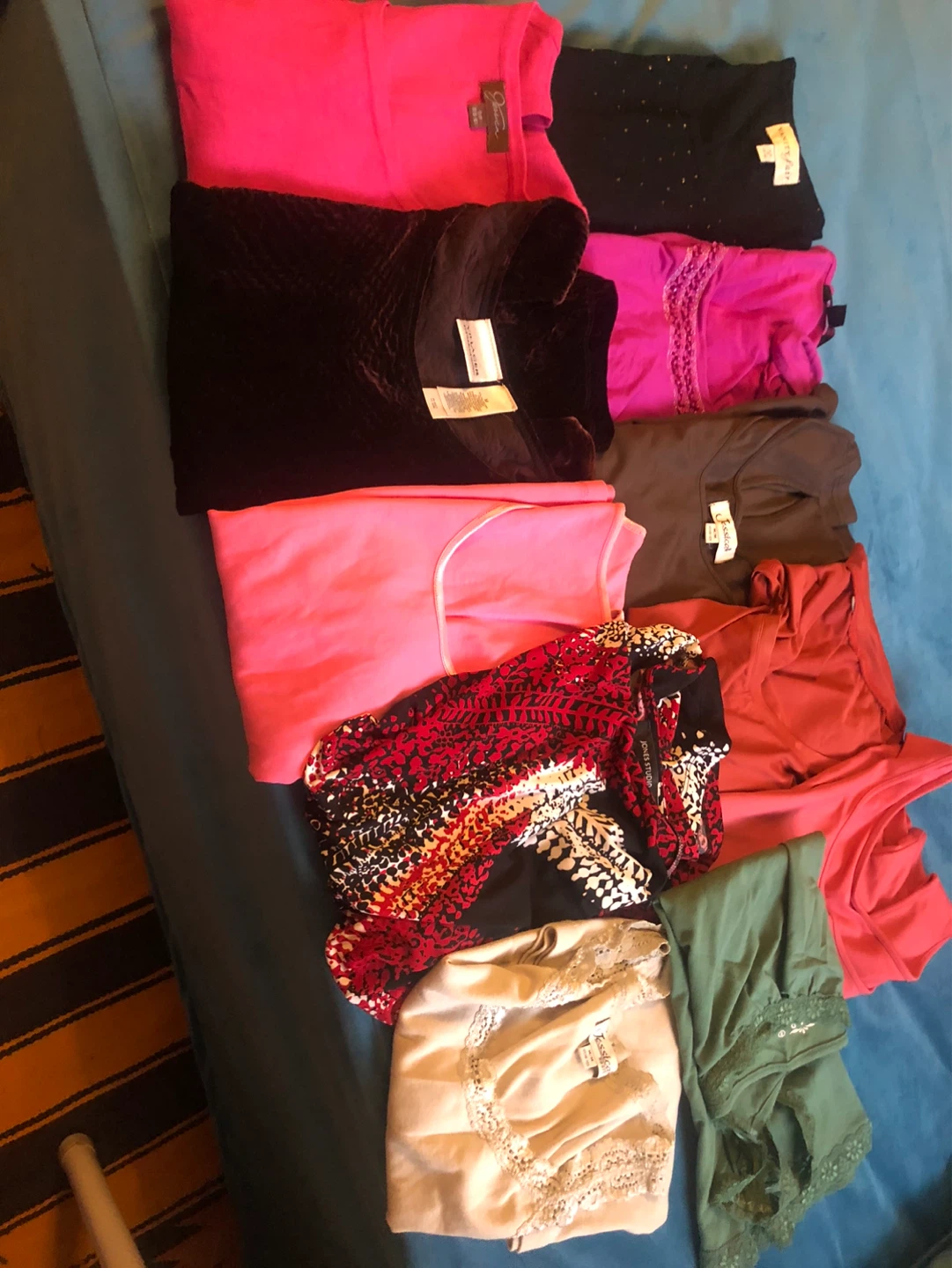 Assorted Women's Tops Bundle - photo 4