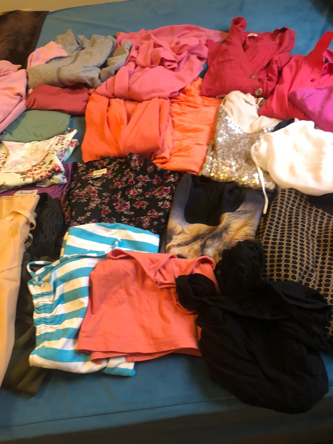 Assorted Women's Tops Bundle - photo 5