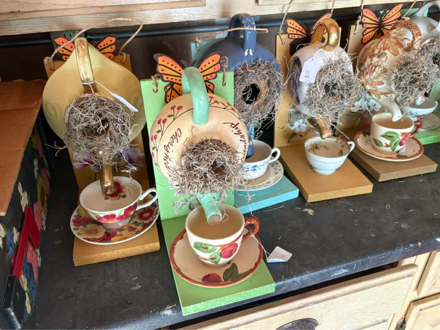 Teacup Birdhouse Garden Decor Set - photo 2