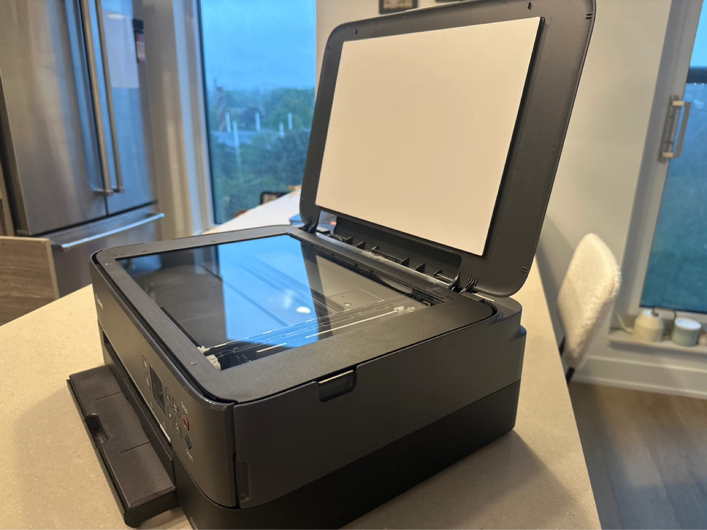 Canon PIXMA TS3320 All-in-One Printer - photo 3