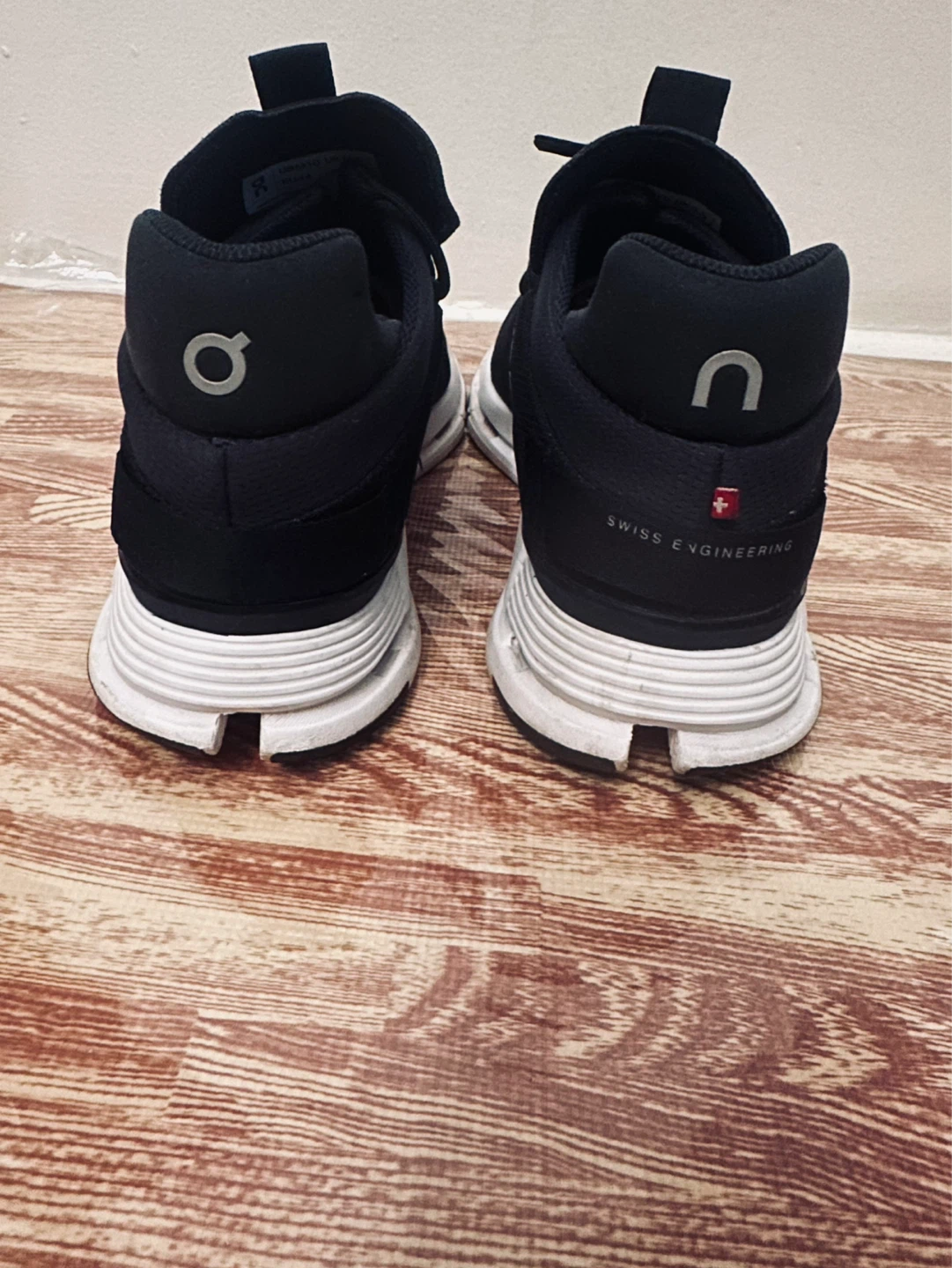 On Running CloudTec Shoes - Men's Size 9.5 - photo 4