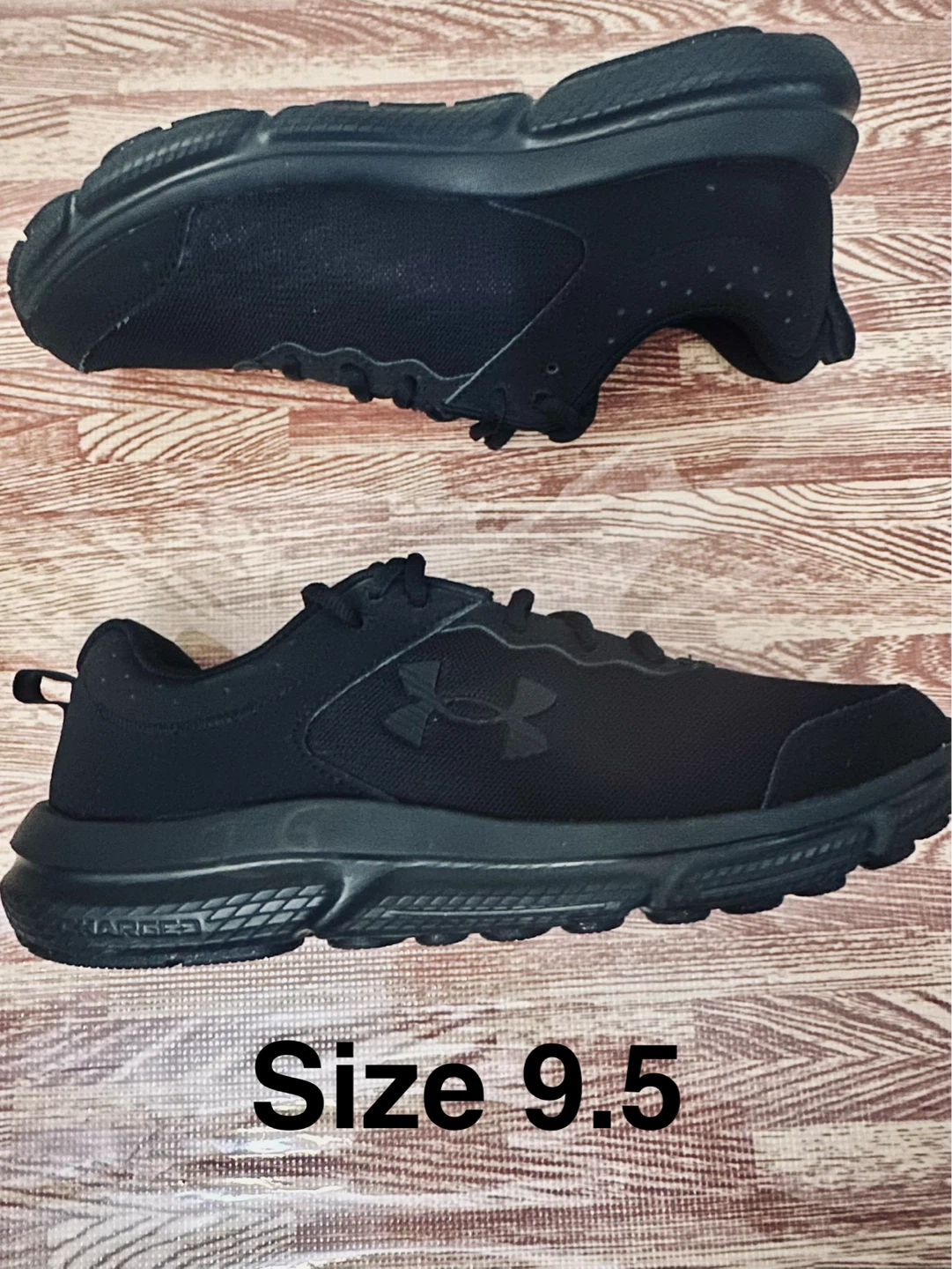 Under Armour Running Shoes - Black - Size 9.5 - photo 2