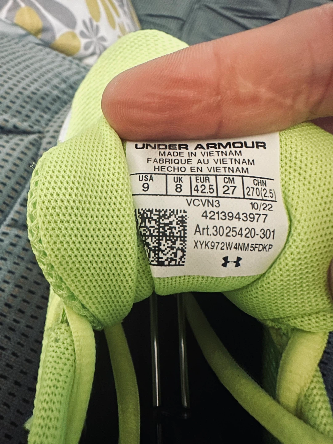 Under Armour Charged Escape 4 Men's Running  Size 9 Neon Yellow - photo 3
