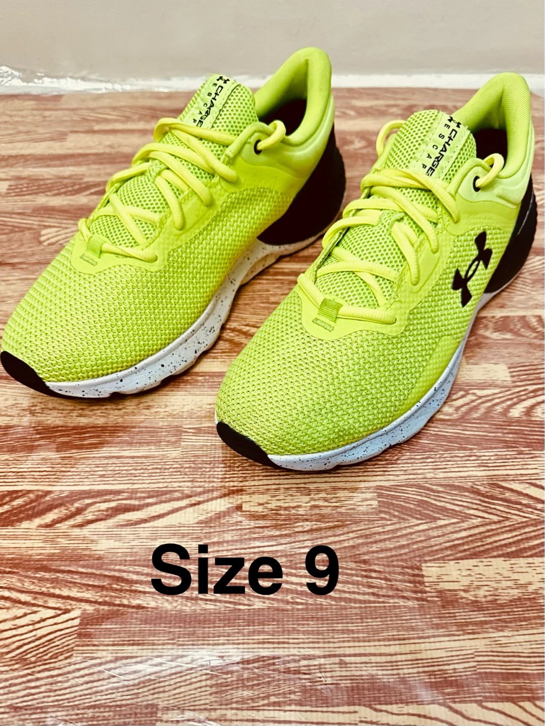 Under Armour Charged Escape 4 Men's Running  Size 9 Neon Yellow