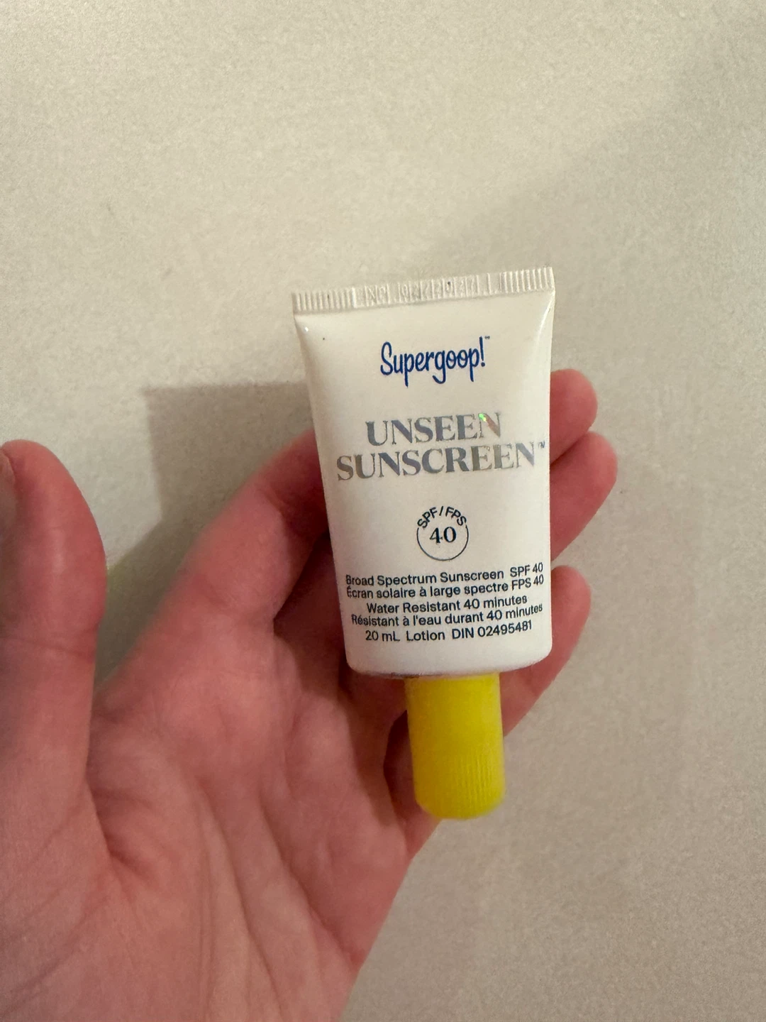 Supergoop Sunscreen SPF 40 and Kylie Jenner concealer brush - photo 2