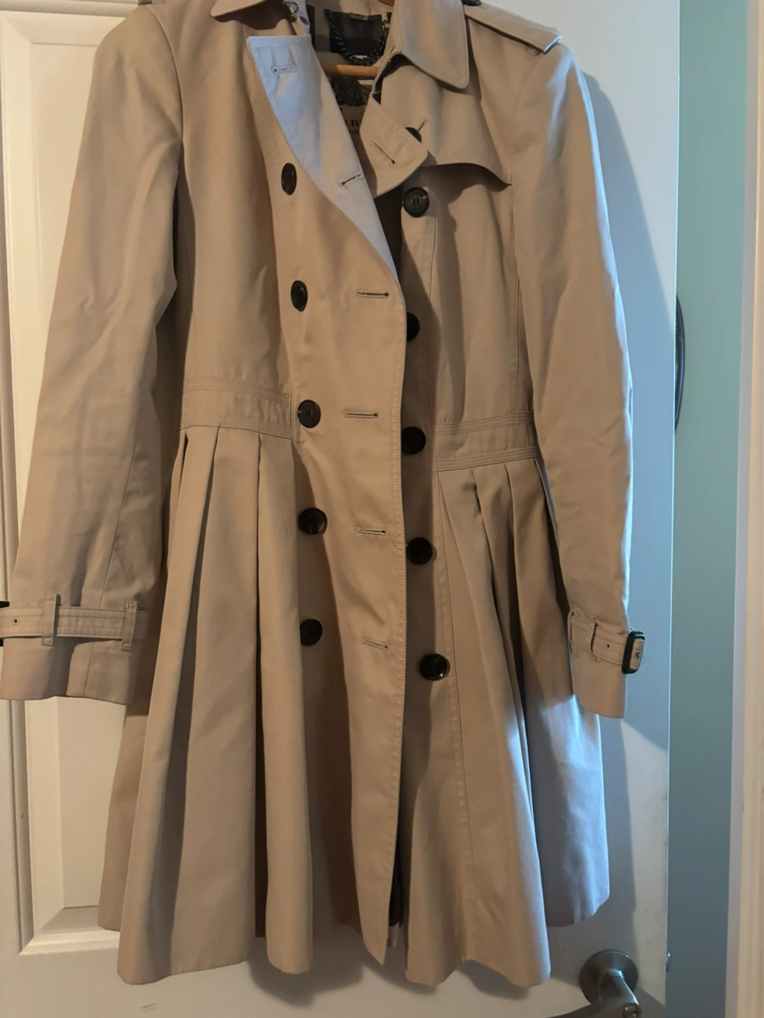 Burberry Short Trench Coat in size 6
