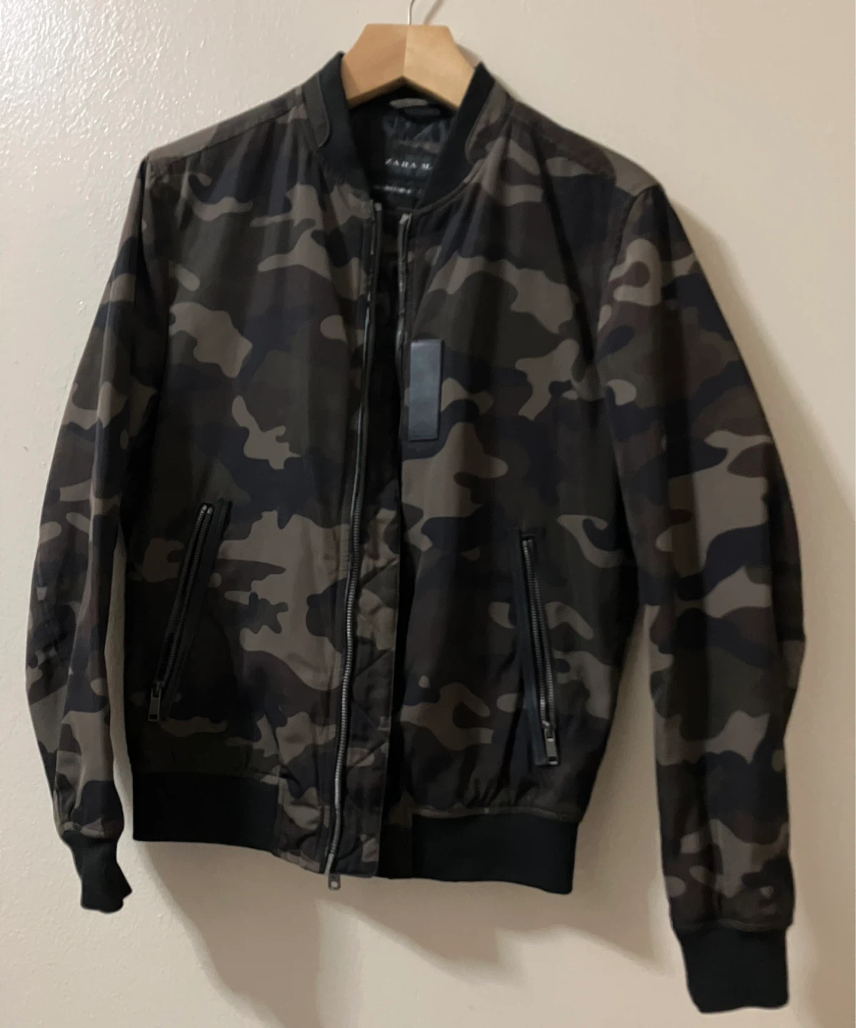 Zara Camo Bomber Jacket - photo 3
