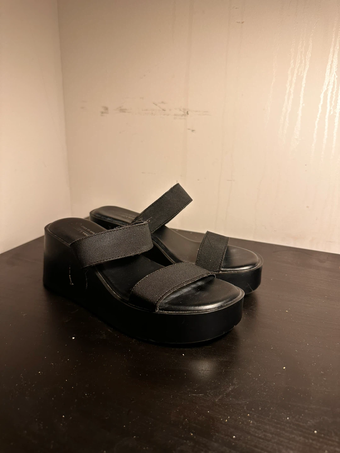 Black Wedge Platform Sandals - photo 4