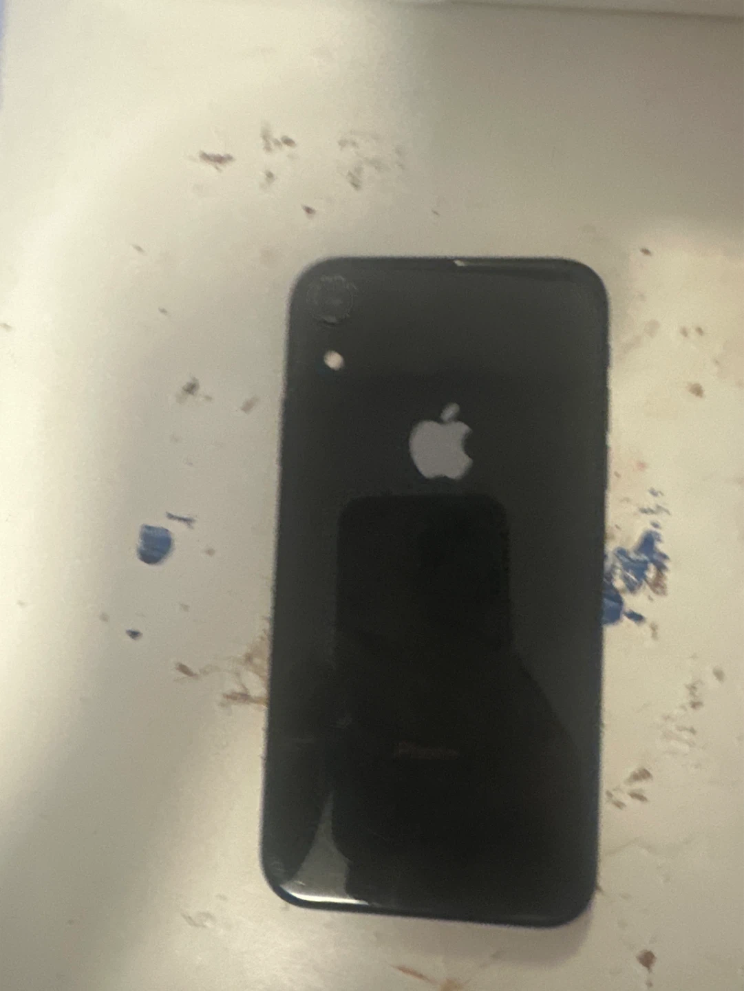 Selling this iPhone that is unavailable passcode but works good - photo 2