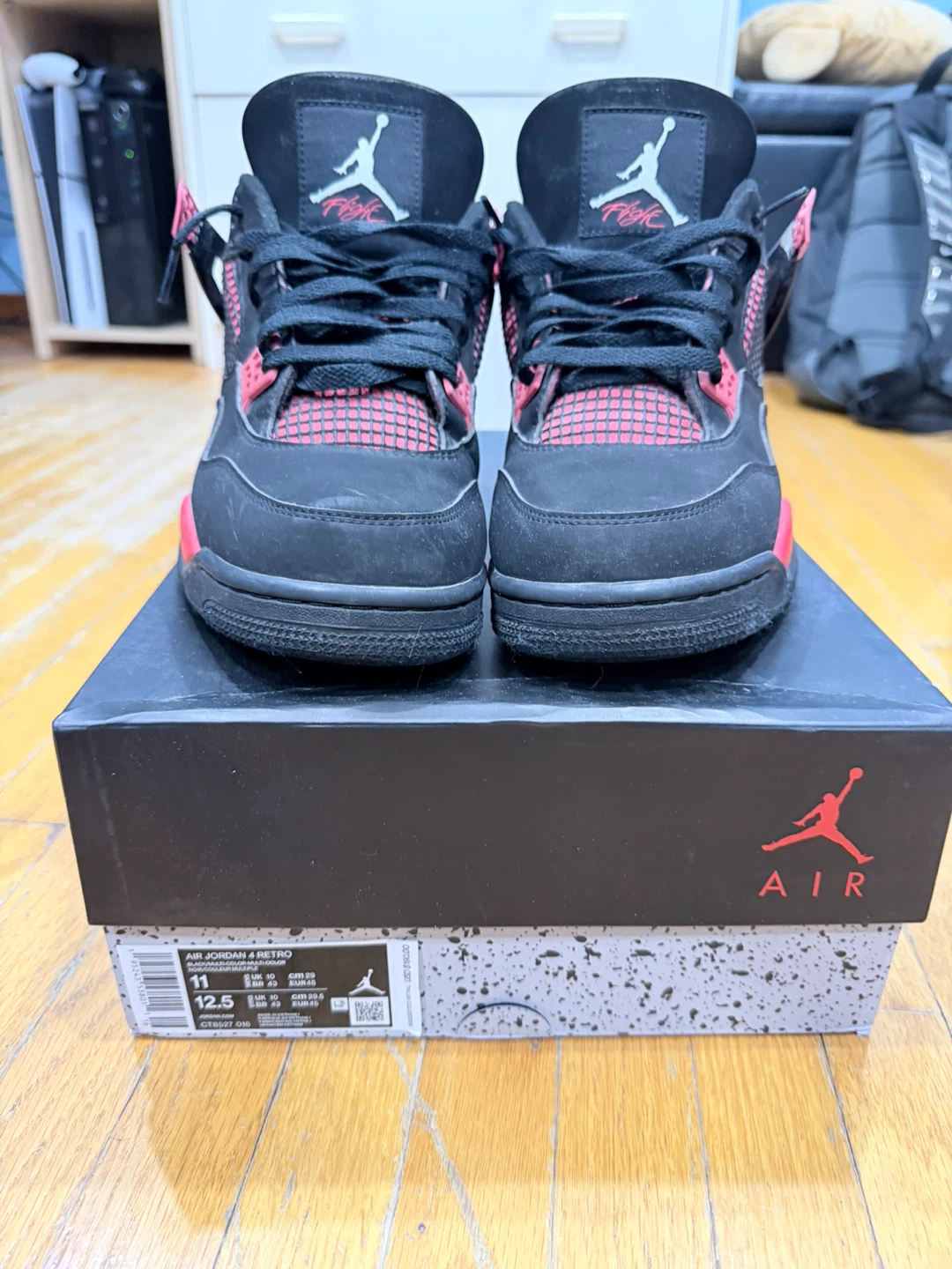 Air Jordan 4 Retro Red Thunder Sneakers - photo 2