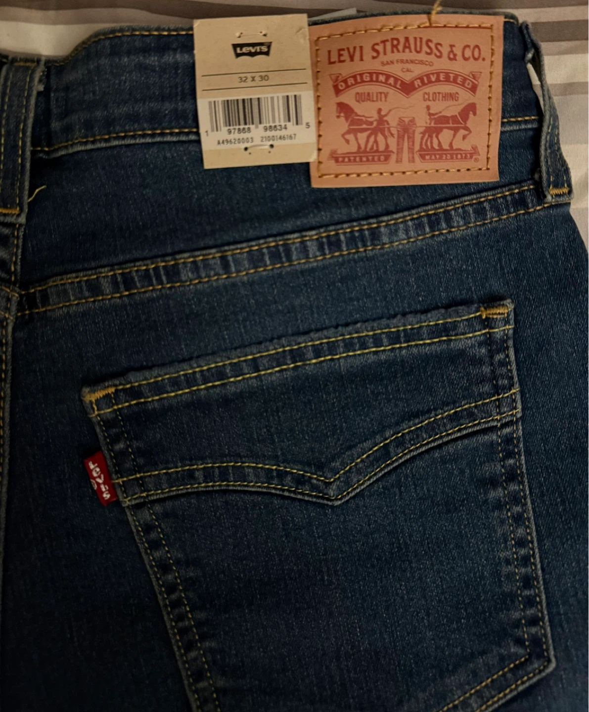 Levi's 725 High-Rise Bootcut Jeans Size 32 - photo 3