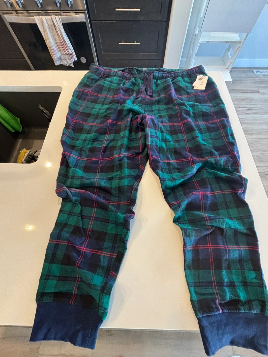 Brand New - Old Navy Men’s Size 2X Pajama Bottoms For Sale