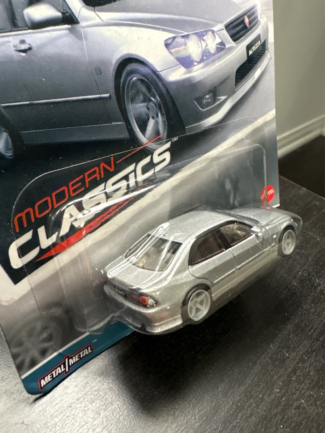 Hot Wheels '98 Toyota Altezza Modern Classics Die-Cast Car - photo 4