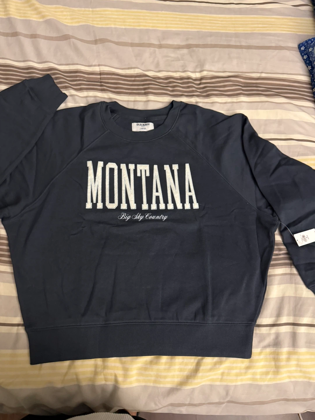 Old Navy Montana "Big Sky Country" Sweatshirt M Petite