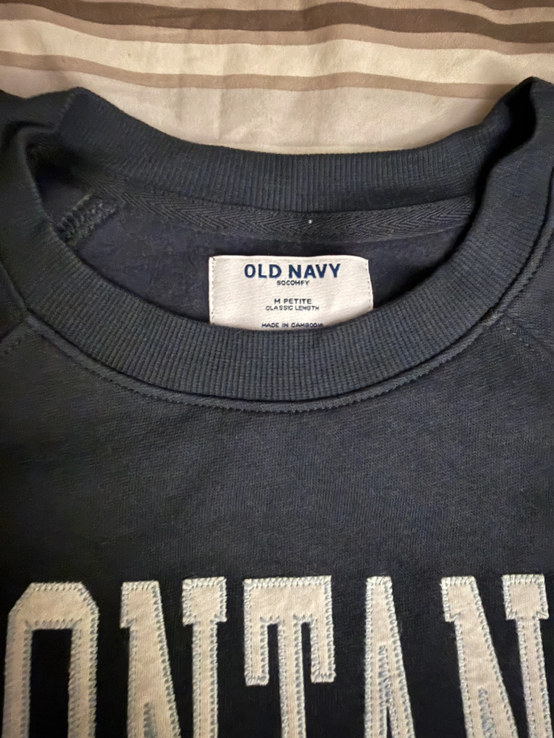 Old Navy Montana "Big Sky Country" Sweatshirt M Petite - photo 2