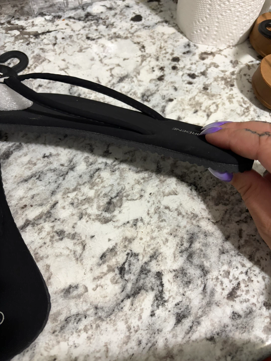 Ardene Black Flip Flops - photo 2
