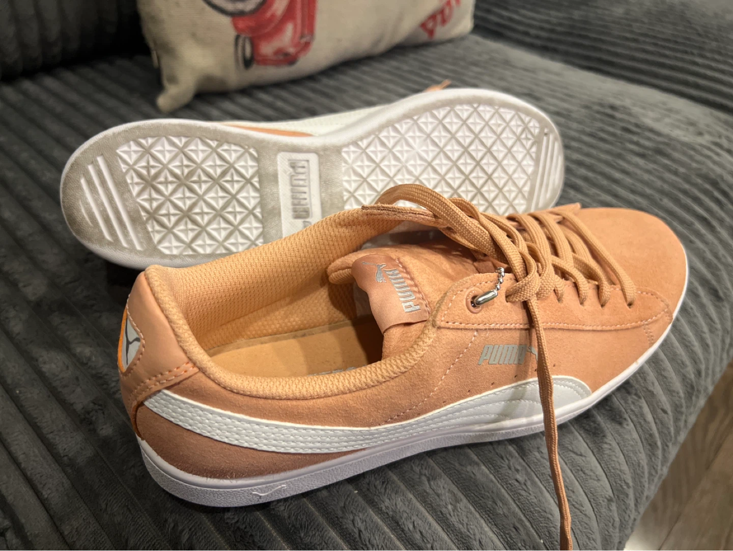 Puma Suede Classic Peach Sneakers Size 7.5 - photo 2