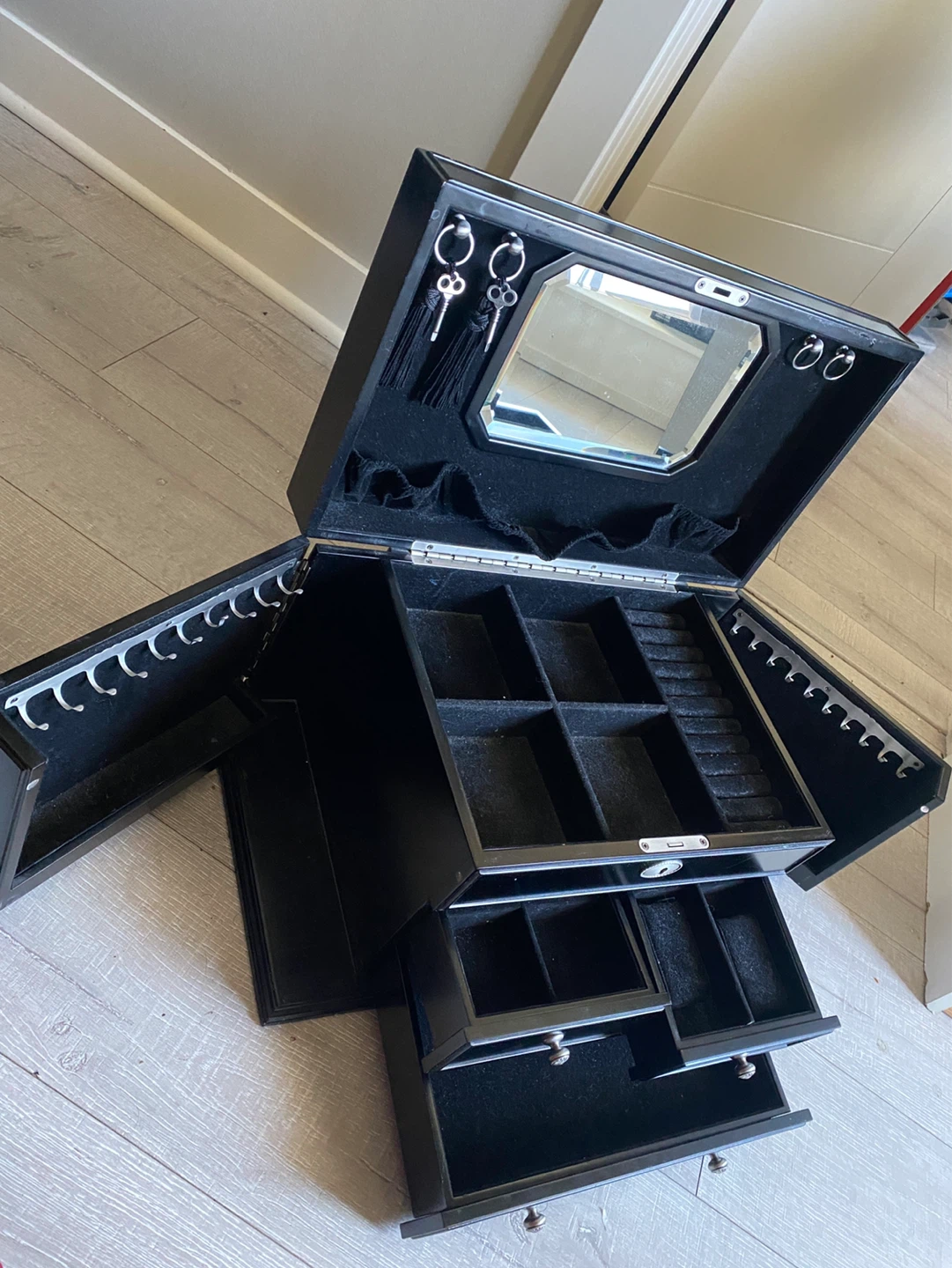 Black Jewellery Box with Mirror and Drawers - photo 2