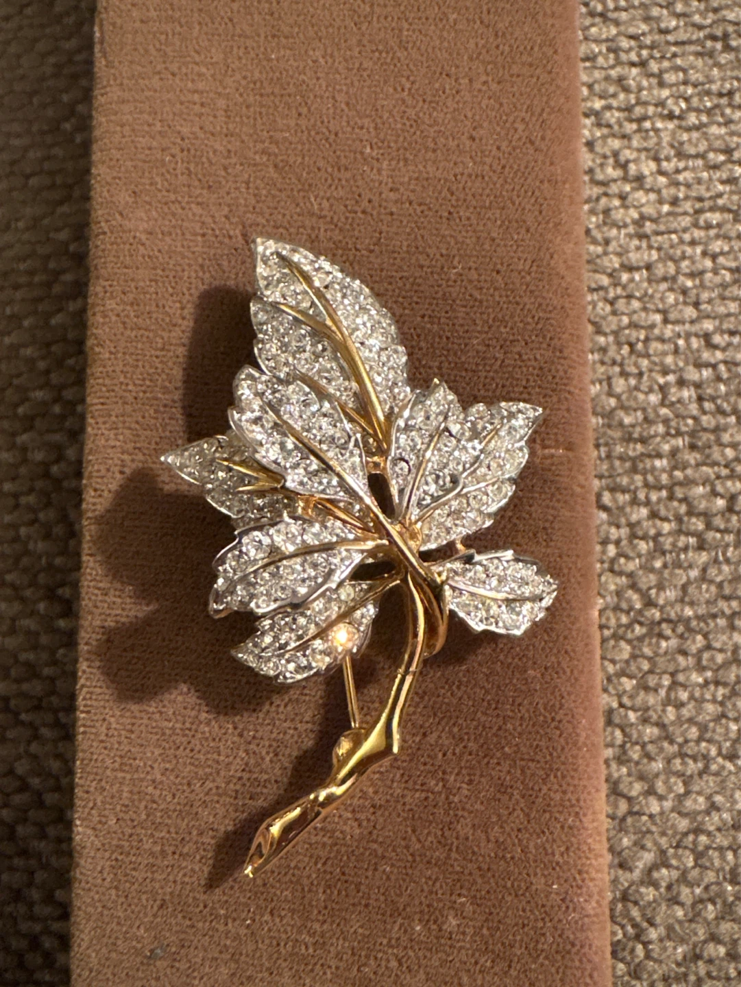 Leaf Pin Brooch with Rhinestones