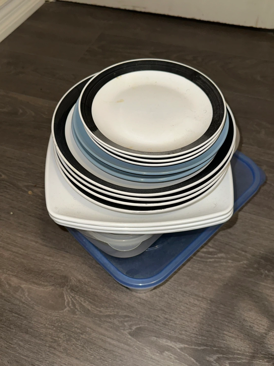 Assorted Kitchenware Set - Pots, Pans, Plates, Bowls & Utensils