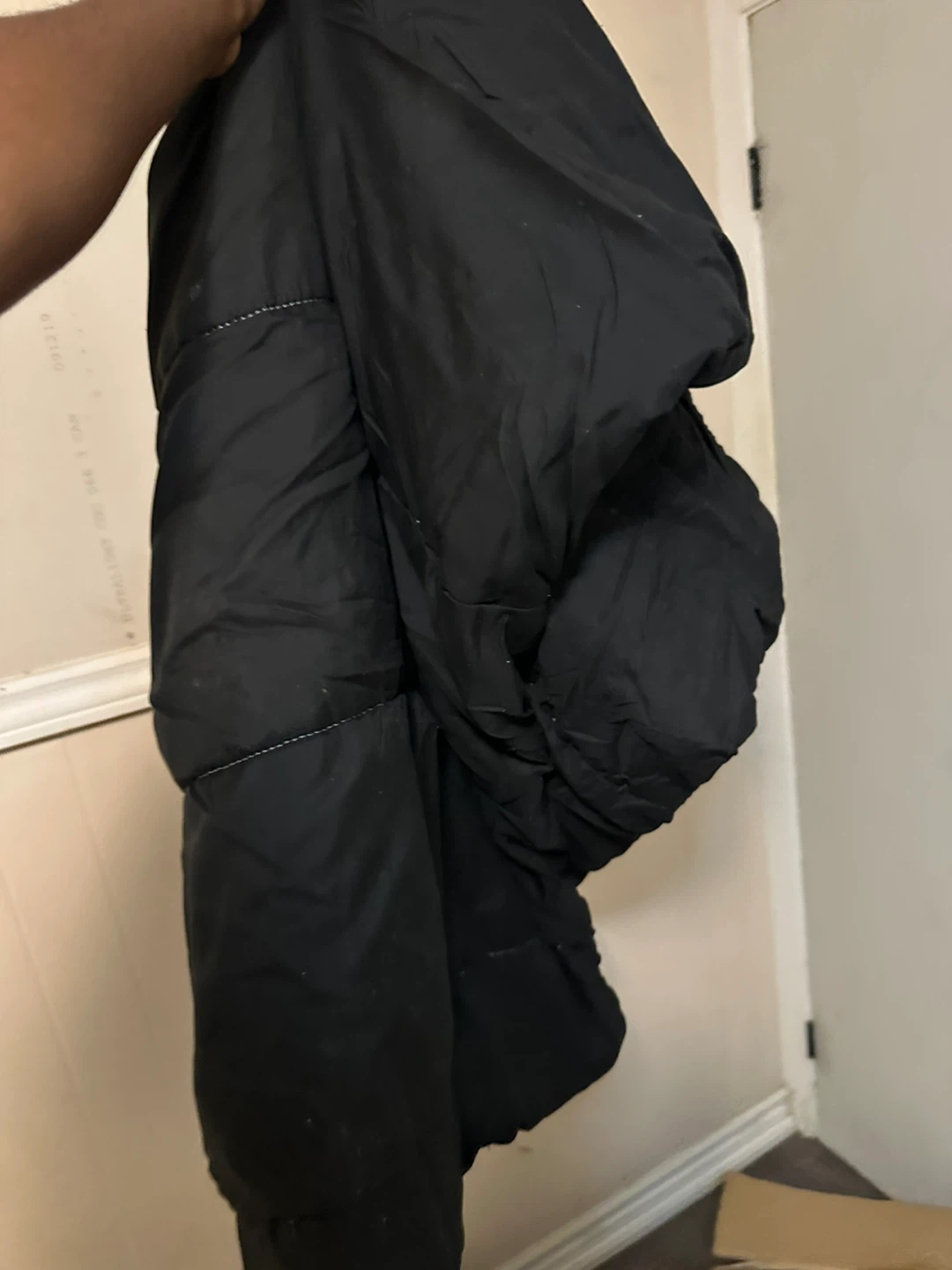 Black Puffer Jacket and Cream Fleece Blanket - photo 2