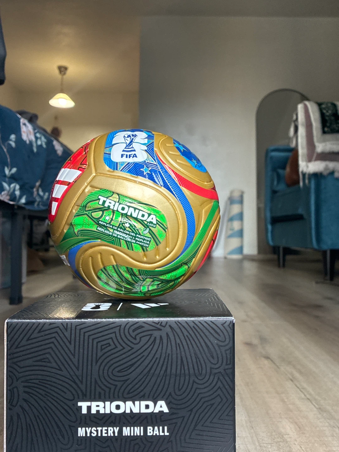 RARE GOLD PULL— Adidas Trionda Mystery Mini Ball (FIFA Edition) - photo 2