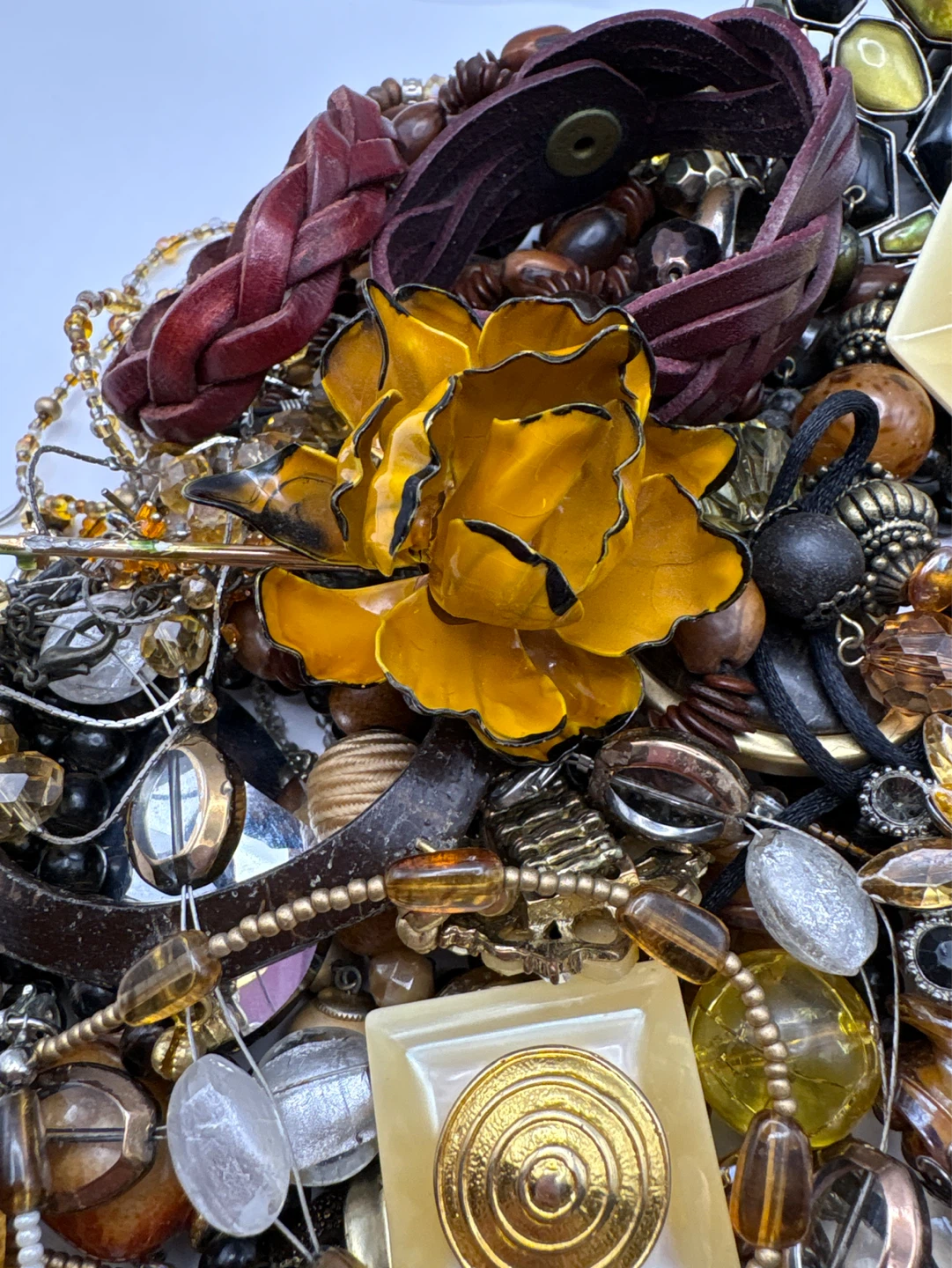 Yellow and brown Vintage Jewelry For Craft 981 gram - photo 3