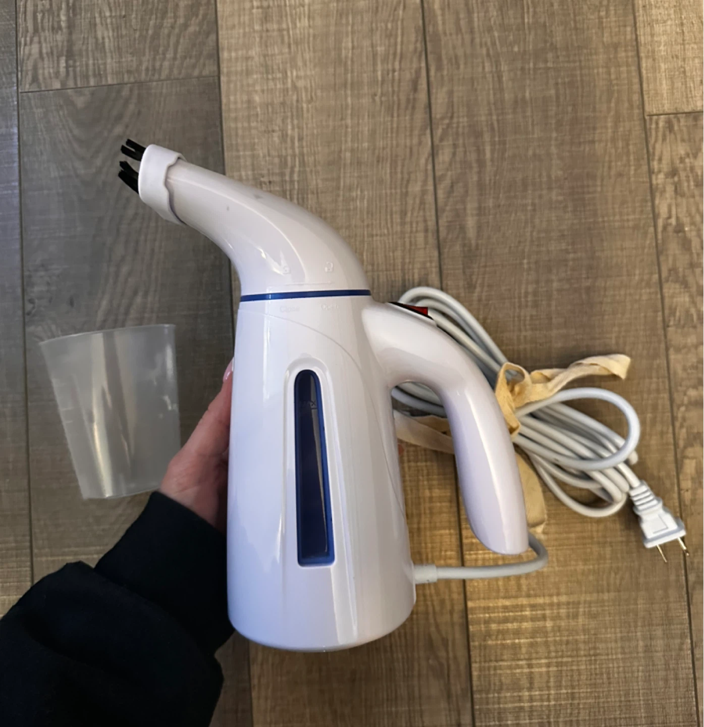 Handheld Garment Steamer with Measuring Cup - photo 2